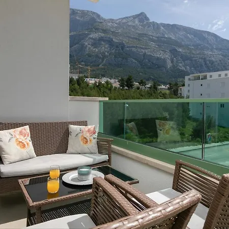 Lavie * Makarska